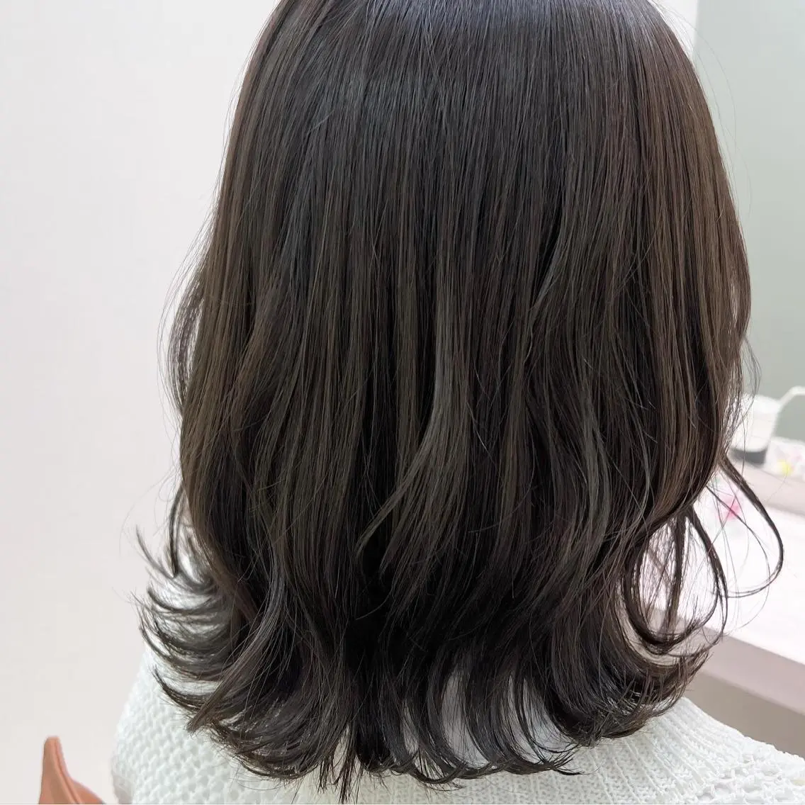 ミディアム カラー グレージュ アイスグレージュ カット ヘアカラー トリートメント 暗髪/艶髪/Ono .のヘアスタイル