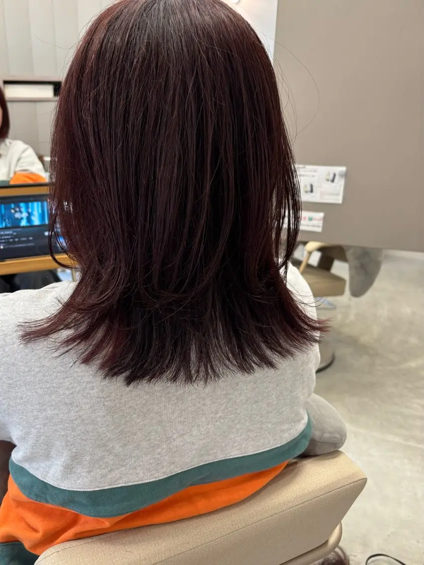 セミロング カット ヘアカラー chihale 富樫莉香のヘアスタイル