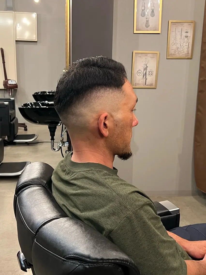 ショート カット テヅカ マサユキのヘアスタイル
