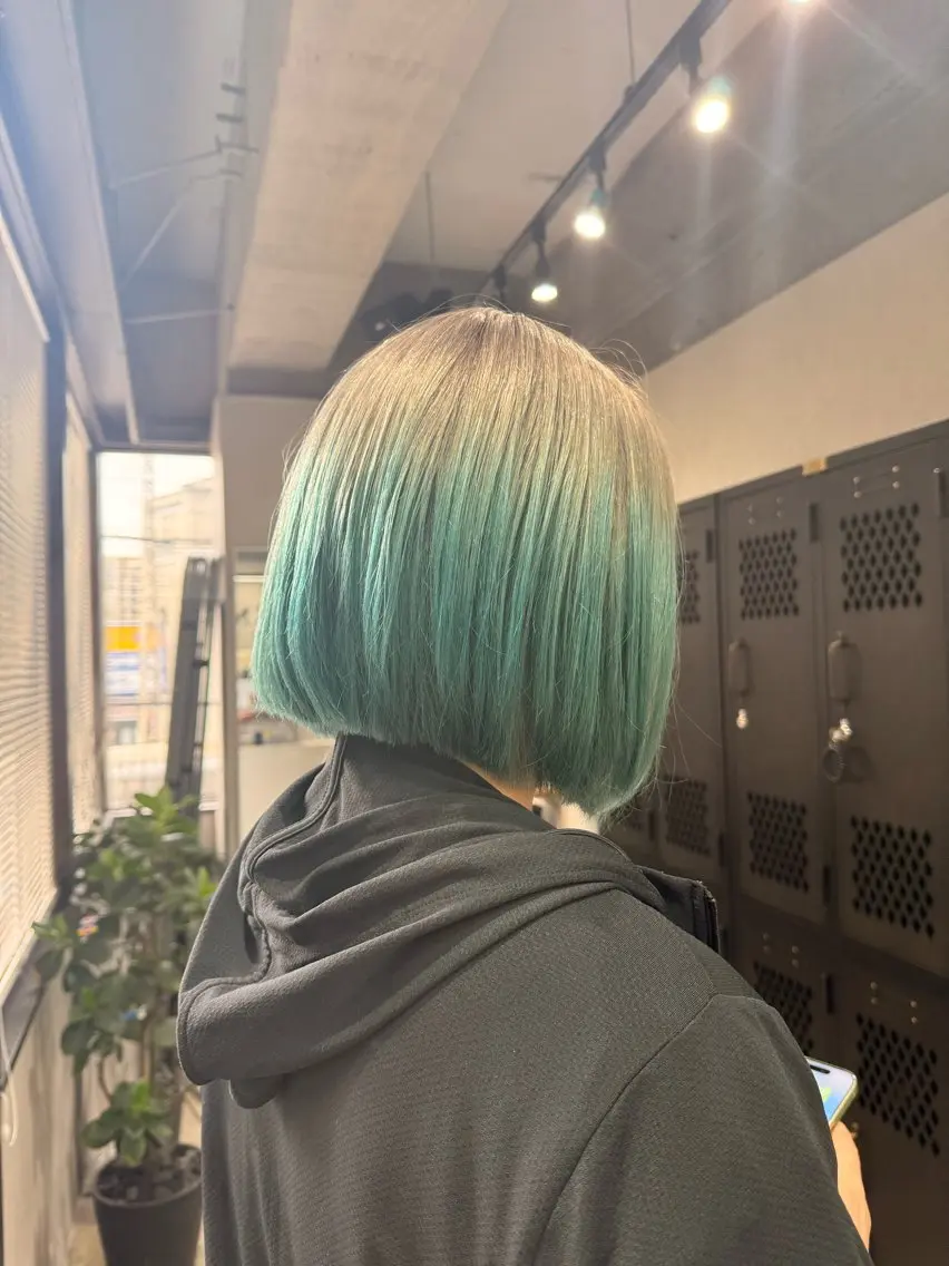 カラー ヘアカラー ルシ🎨/ハイトーン 個性派/グレージュのヘアスタイル