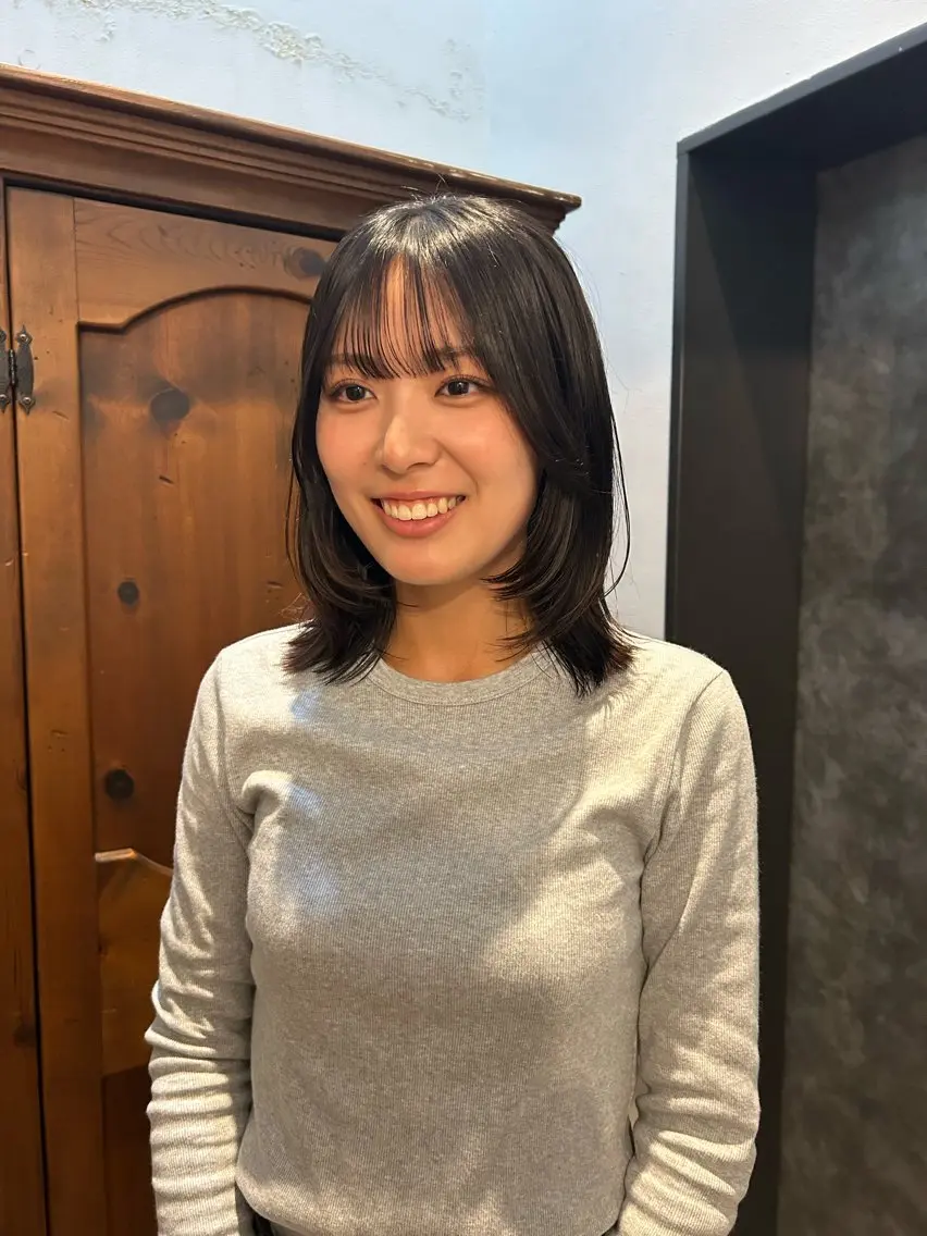 ミディアム 透明感カラー 🦙なりたりみのヘアスタイル