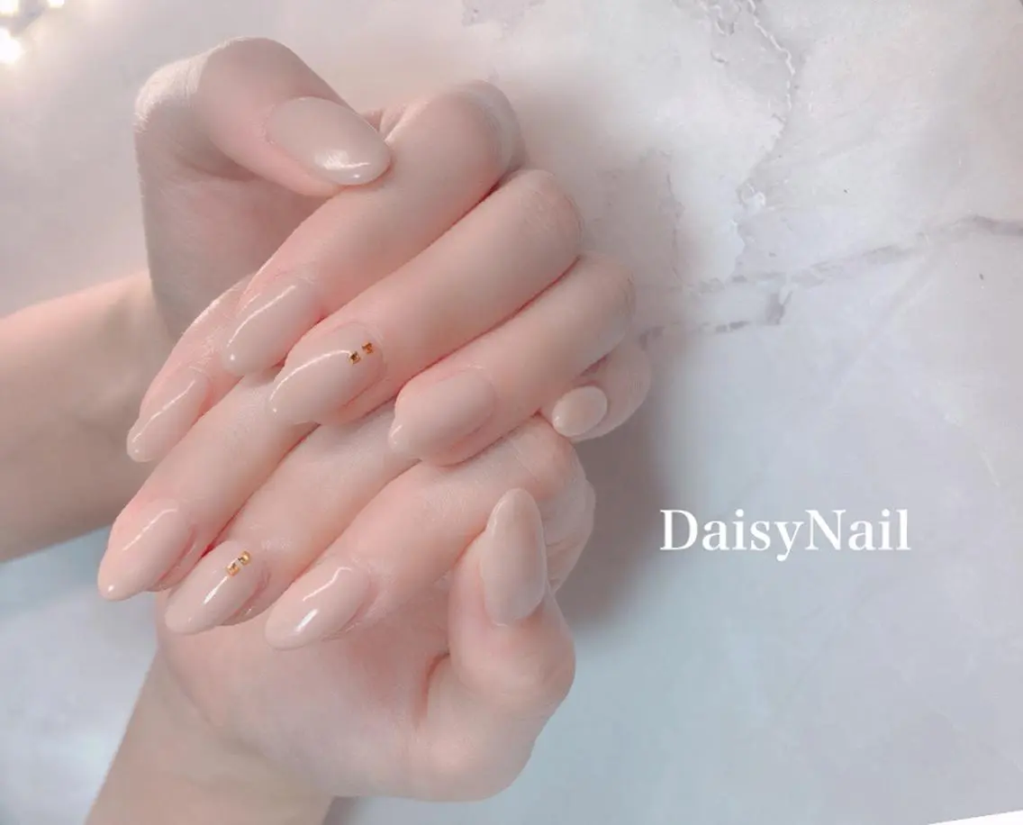 ネイル シンプルネイル ハンドネイル Daisy Nailのネイルデザイン