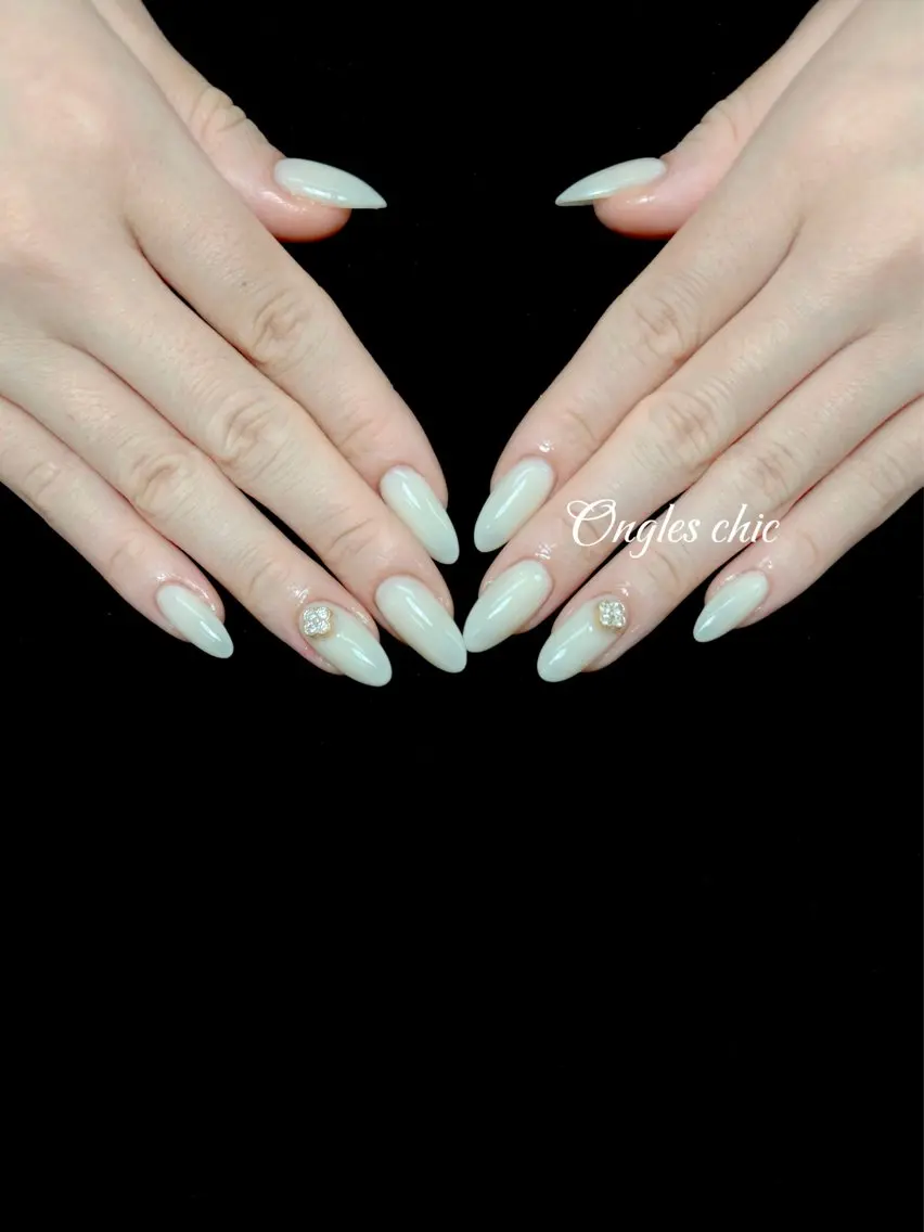 ネイル ハンドネイル ハンドケア ongles chicのネイルデザイン