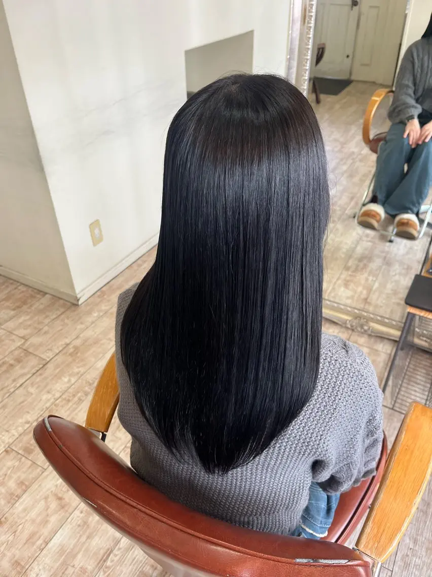 セミロング カット ヘアカラー 【艶髪カラー】 omiのヘアスタイル