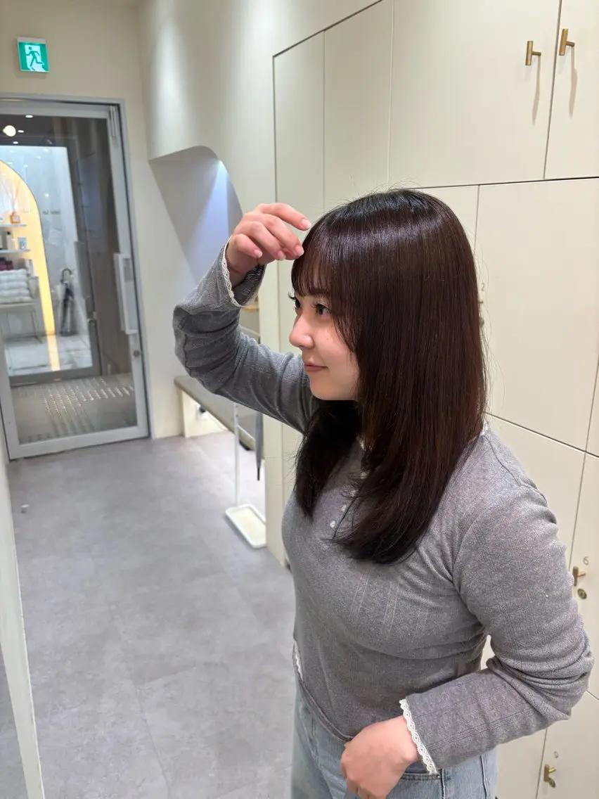 セミロング カラー レイヤーカット カット ヘアカラー トリートメント レイヤー/ボブ/暗髪 透明感カラーChieのヘアスタイル