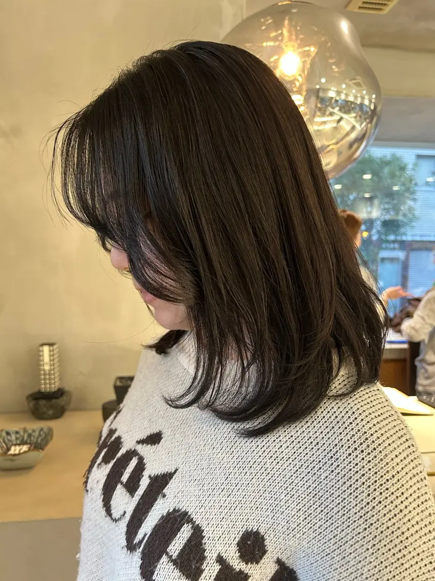 セミロング レイヤーカット ・ nanokaのヘアスタイル
