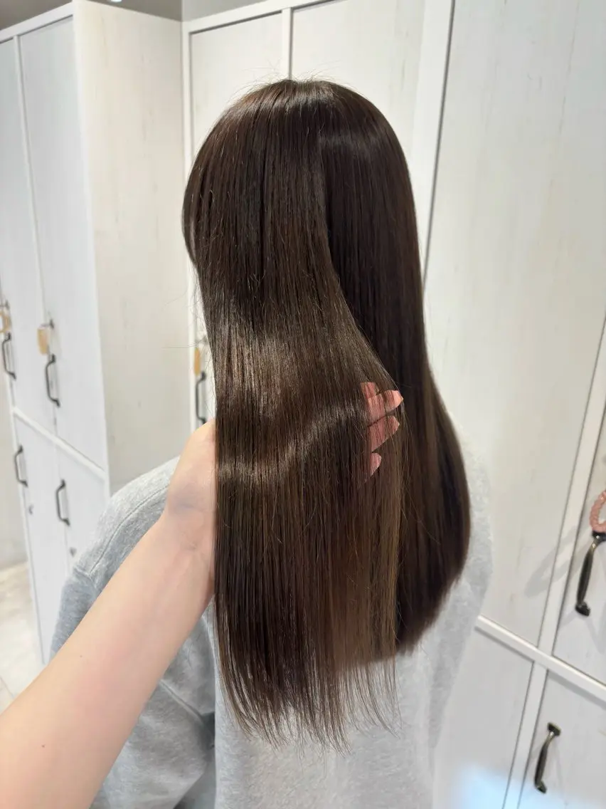 ロング カラー ブリーチ 透明感カラー ダブルカラー グレージュ ブリーチなしカラー 🌟当日予約OK🌟 西野楓加のヘアスタイル