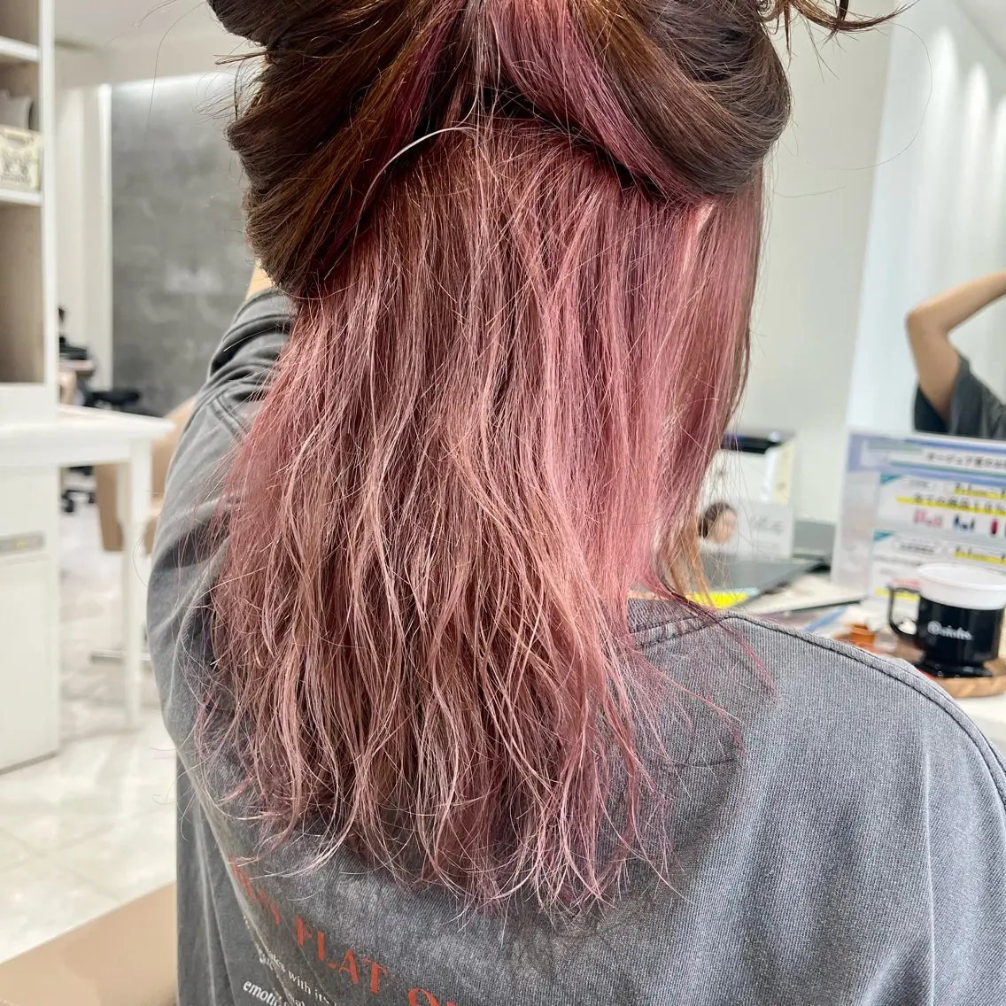 セミロング YOKOI SHINJIのヘアスタイル