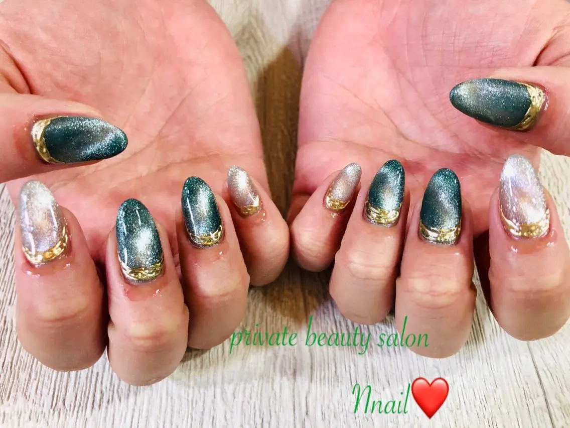 ネイル ジェルネイル マグネットネイル 🌿Nnail🌿 プライベートサロンのネイルデザイン