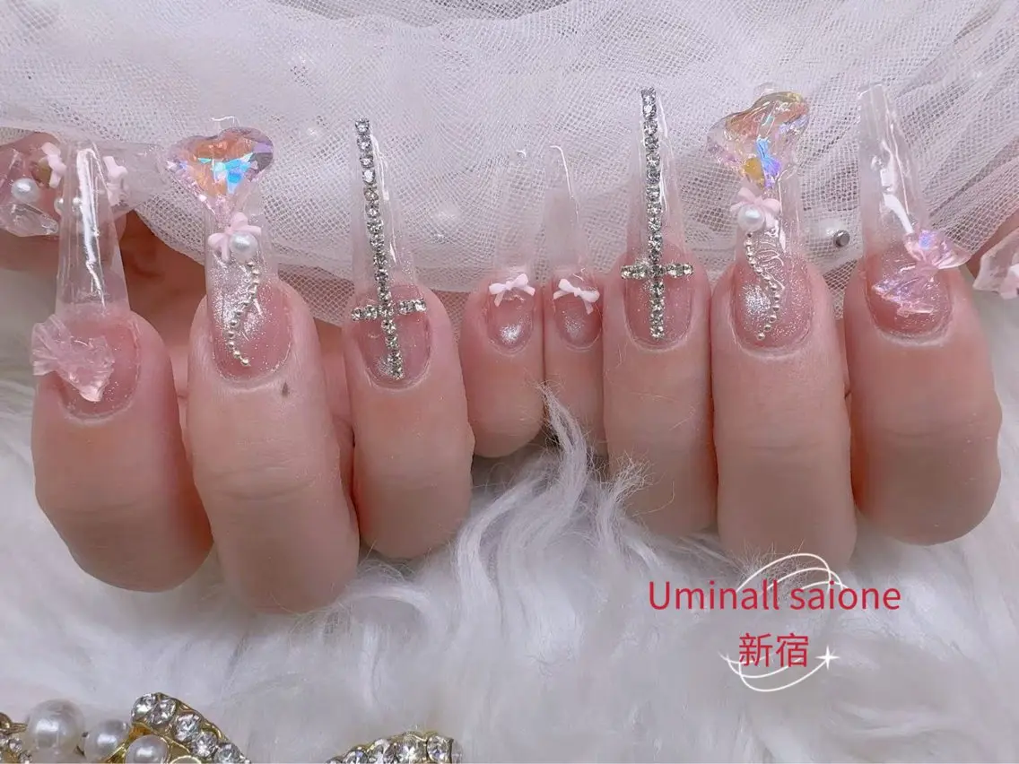 ネイル UMI ネイルサロン新宿🎀のネイルデザイン