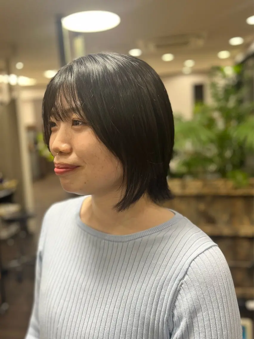 ミディアム ボブレイヤー ボブ レイヤーカット assemblage 江川羽南のヘアスタイル