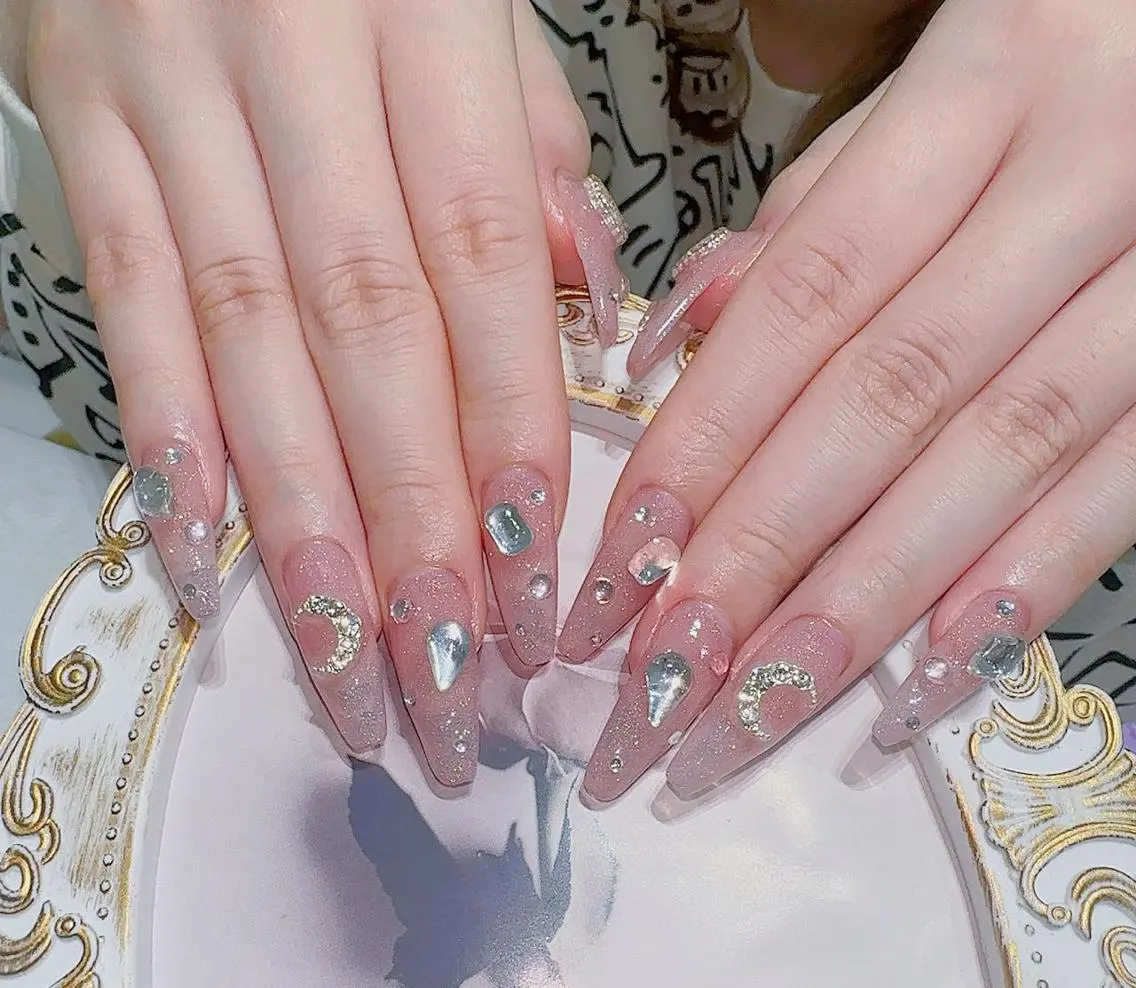 ネイル Queen‘s なんのネイルデザイン