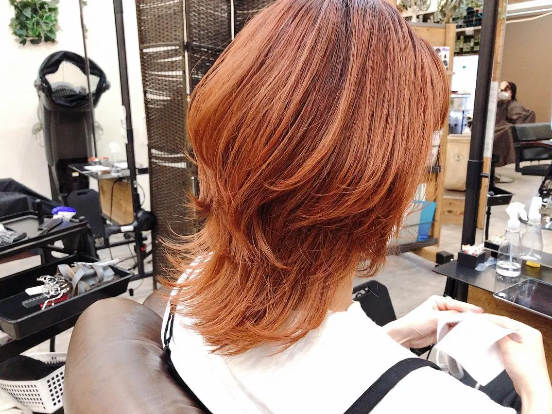 ミディアム カラー ヘアアレンジ ブリーチ オレンジ ウルフカット ケイゴ【店長】 メンズパーマ特化のヘアスタイル
