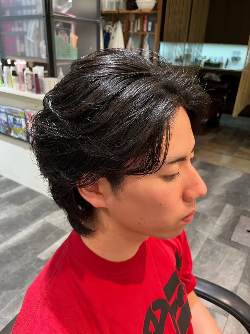 ミディアム パーマ メンズ ミディアムパーマ センターパート メンズパーマ ニュアンスパーマ 🔥坂本 リョウ🔥のヘアスタイル