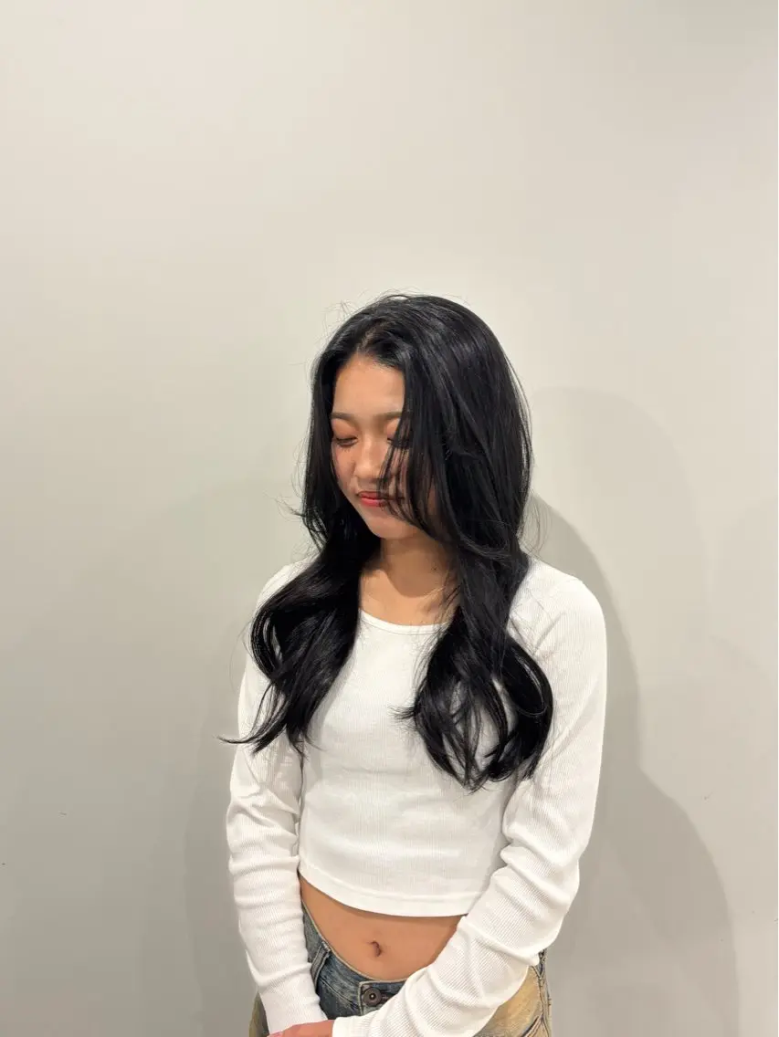 ロング カラー 熊取谷 茉那のヘアスタイル
