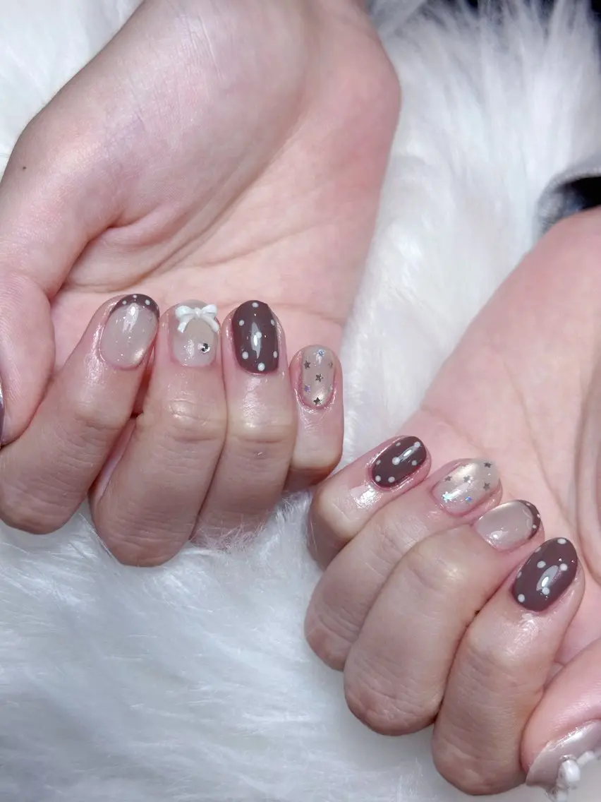 ネイル アートネイル ジェルネイル ニュアンスネイル シンプルネイル ネイルチップ ハンドネイル Lisa Nail Salonのネイルデザイン