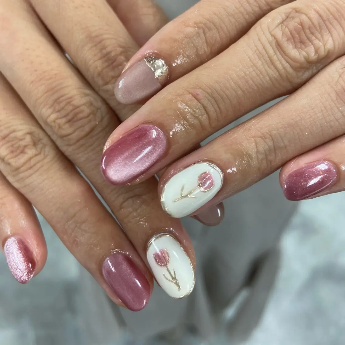 ネイル アートネイル マグネットネイル ミラーネイル HINAKO💫 Ouja groupのネイルデザイン