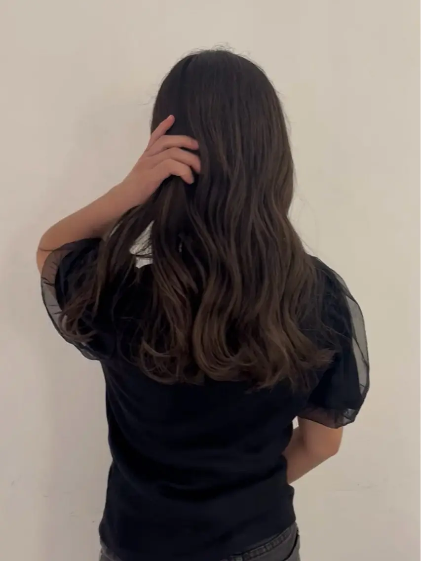 カラー UNBIRTHDAY amiのヘアスタイル