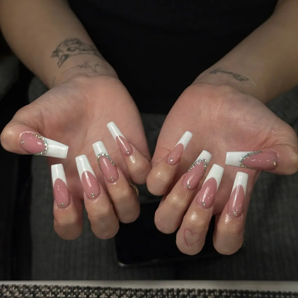 ネイル ハンドネイル KITTY nailsのネイルデザイン