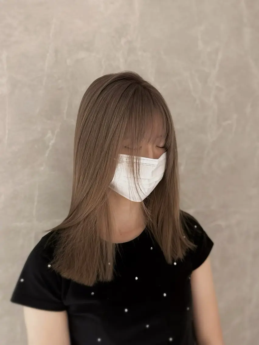ミディアム ヘアカラー トリートメント 透明感カラー NAN AMI グレージュのヘアスタイル