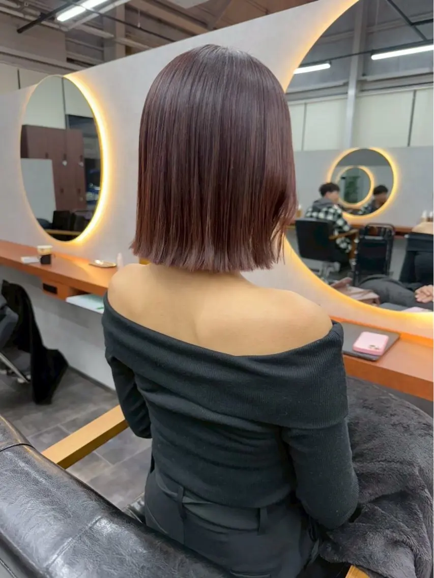 ミディアム カット ヘアカラー 佐藤 菜穂のヘアスタイル