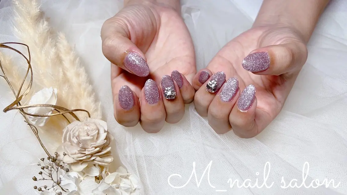 ネイル シンプルネイル M_ nail salonのネイルデザイン