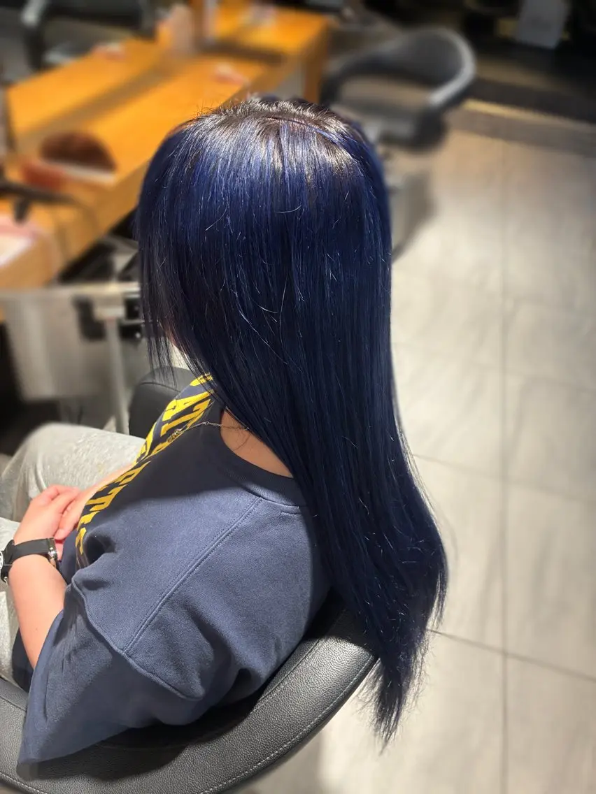 ロング カラー 渕口 頼のヘアスタイル