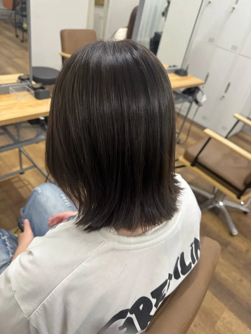 ミディアム カラー グレージュ カット ヘアカラー カナ-YUCCA- モデル様募集中のヘアスタイル