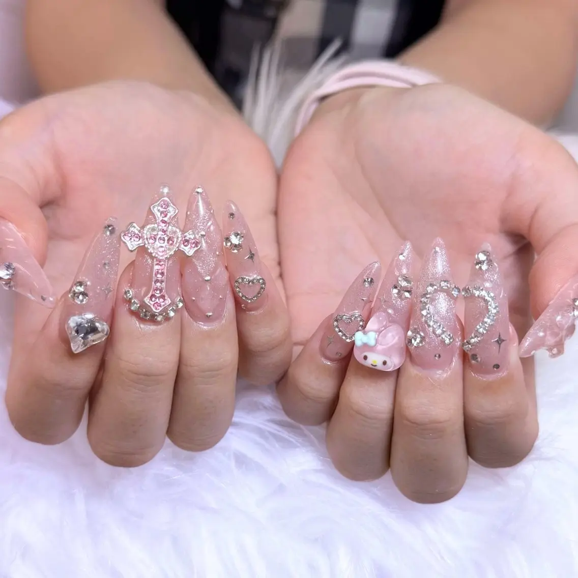 ネイル チークネイル 長さ出し フットネイル マグネットネイル 持ち込み ハンドネイル ANH NAIL ゴテゴテ専門店💎のネイルデザイン