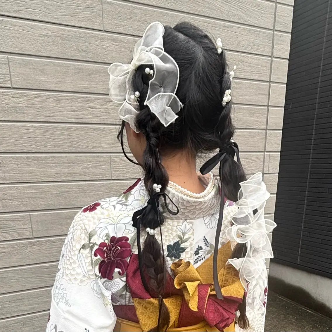 ロング ヘアアレンジ 卒業式のヘアスタイル little ruca‎𖤐のヘアスタイル