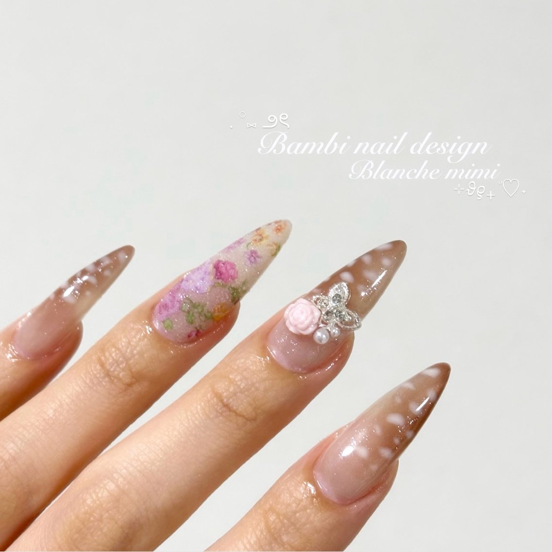ネイル ハンドネイル Blanche mimi.u_aのネイルデザイン