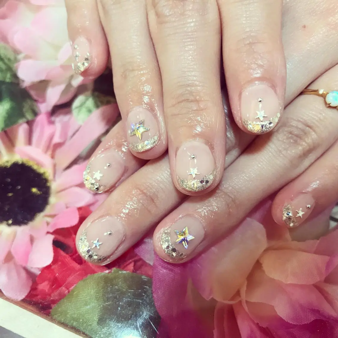 ネイル フレンチネイル ラメ(グリッター) nailartist lisaのネイルデザイン