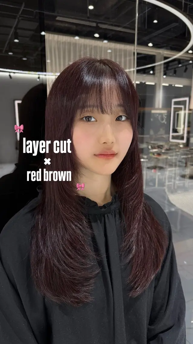 ロング レッドブラウン 顔周りカット ハイレイヤー レイヤーカット NANAMI／レイヤ ー／ワンホンヘアのヘアスタイル