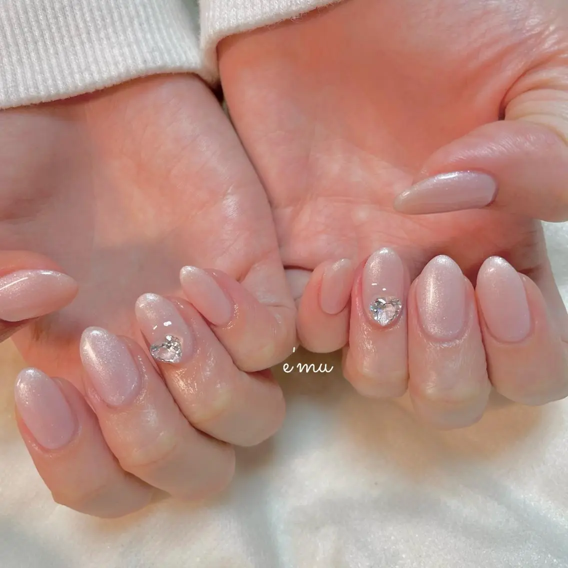 ネイル ハート ワンカラーネイル ハンドネイル nail salon e'mu💐のネイルデザイン