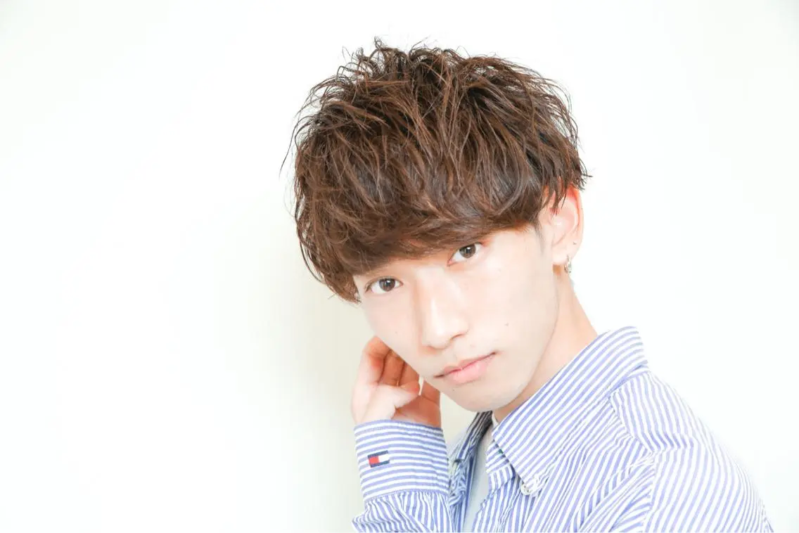 メンズ メンズパーマレイヤー 西山賢志のヘアスタイル