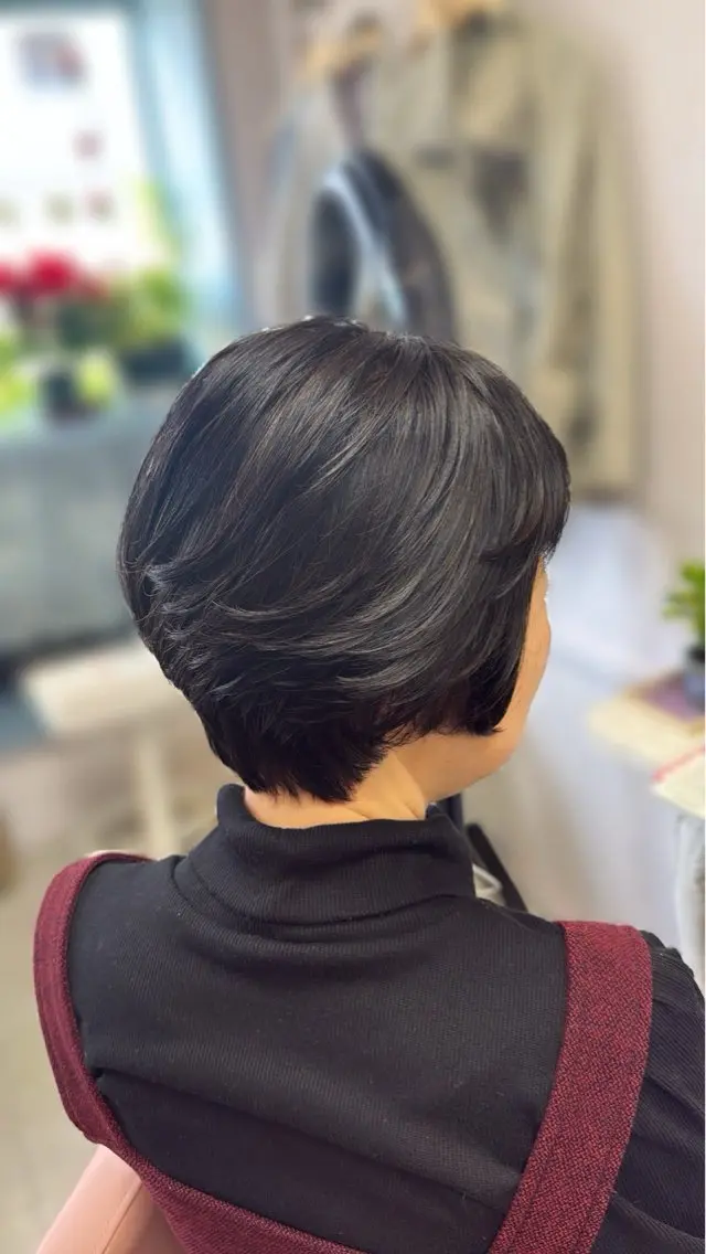 白髪染めリタッチ➕システムトリートメントの写真