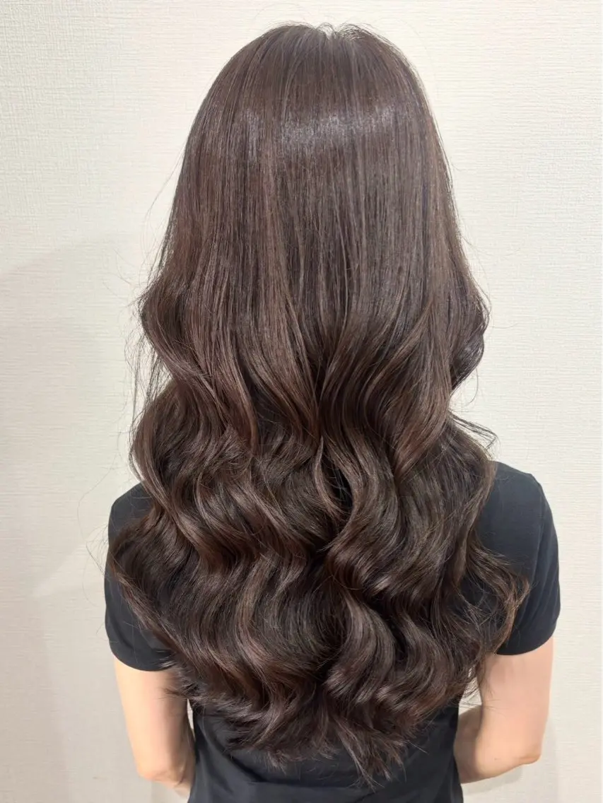 ロングカット+ワンカラーの写真