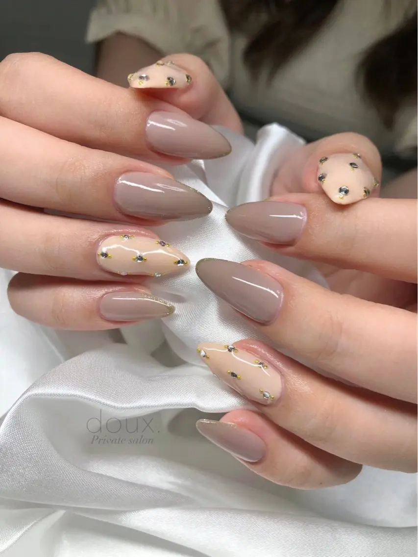 ネイル べっ甲ネイル 韓国ネイル マグネットネイル ワンホンネイル doux. nailのネイルデザイン