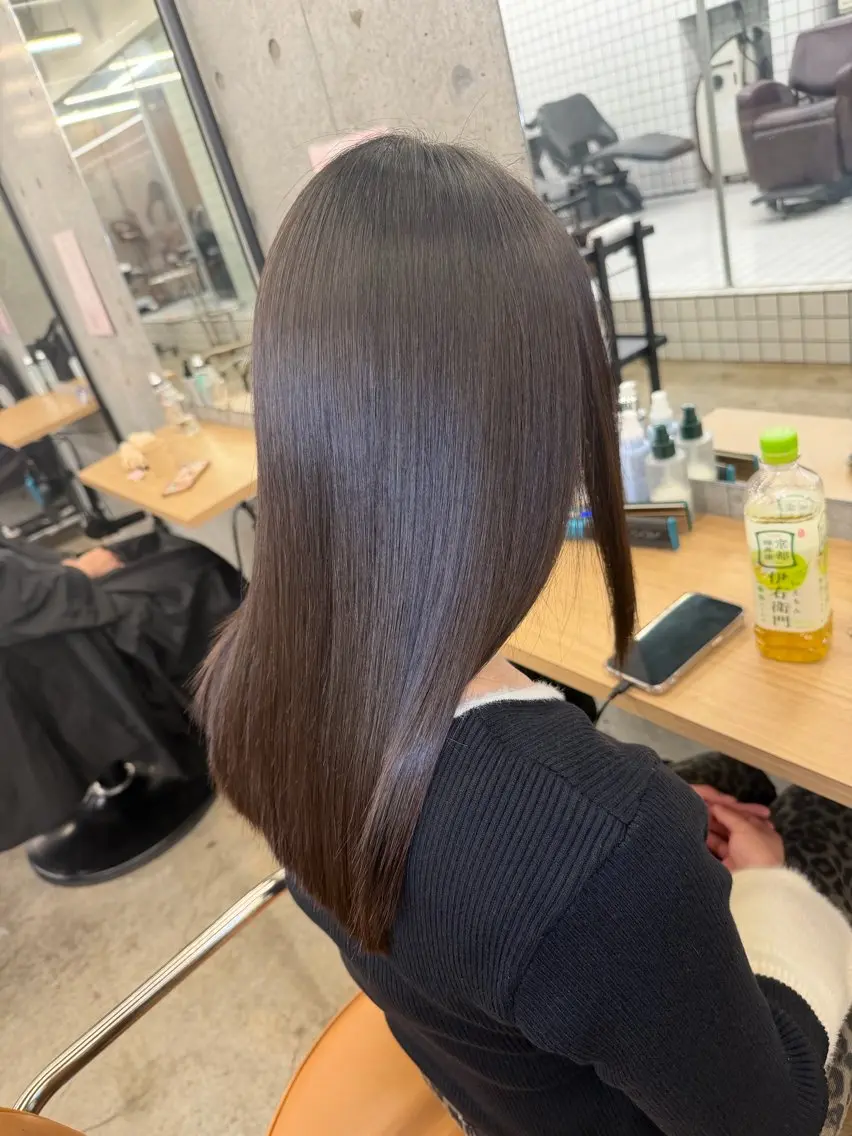 セミロング 髪質改善 レイヤーカット 縮毛矯正 カット 縮毛矯正 トリートメント 縮毛矯正×髪質改善× 艶髪カラー 吉原和磨のヘアスタイル