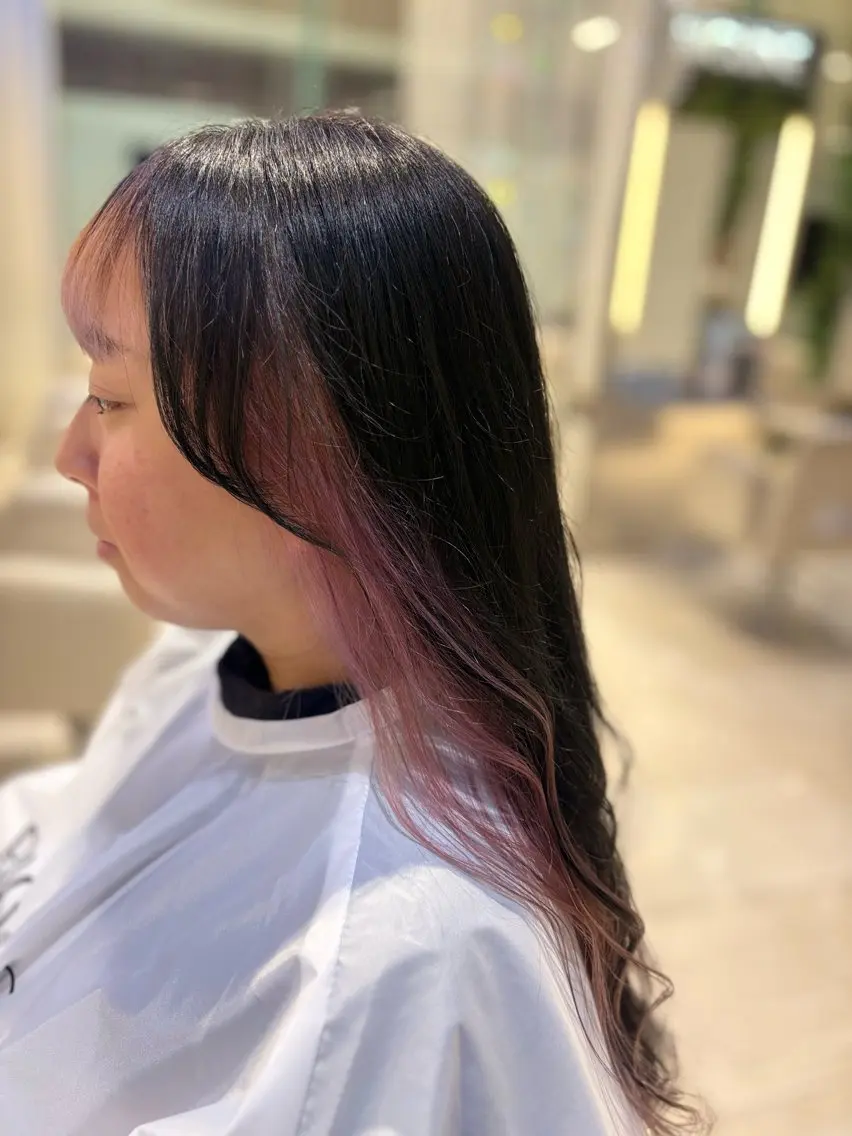 ロング カラー ピンクカラー 縮毛矯正 トリートメント Koharu 髪質改善カラーのヘアスタイル