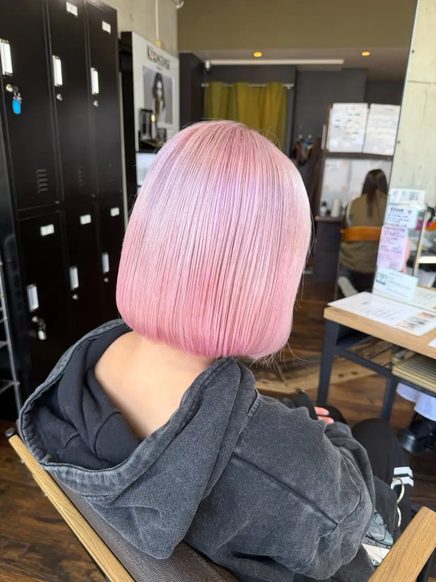 ショート カラー ブリーチ 透明感カラー ハイトーンカラー ラベンダーカラー ピンクカラー ヘアカラー みる/ハイトーン ✨透明カラーのヘアスタイル