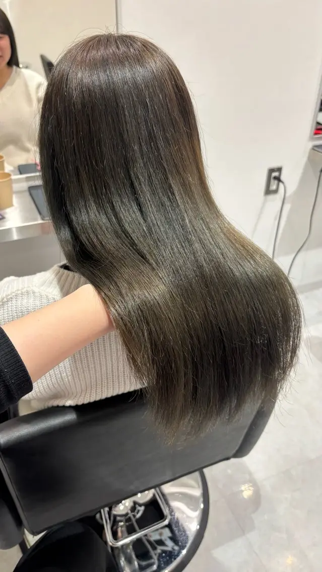 ロング カラー アッシュ アッシュグレー アッシュグレージュ ベージュカラー ブリーチ 🎀韓国ヘア× 透明感カラー🎀正源のヘアスタイル