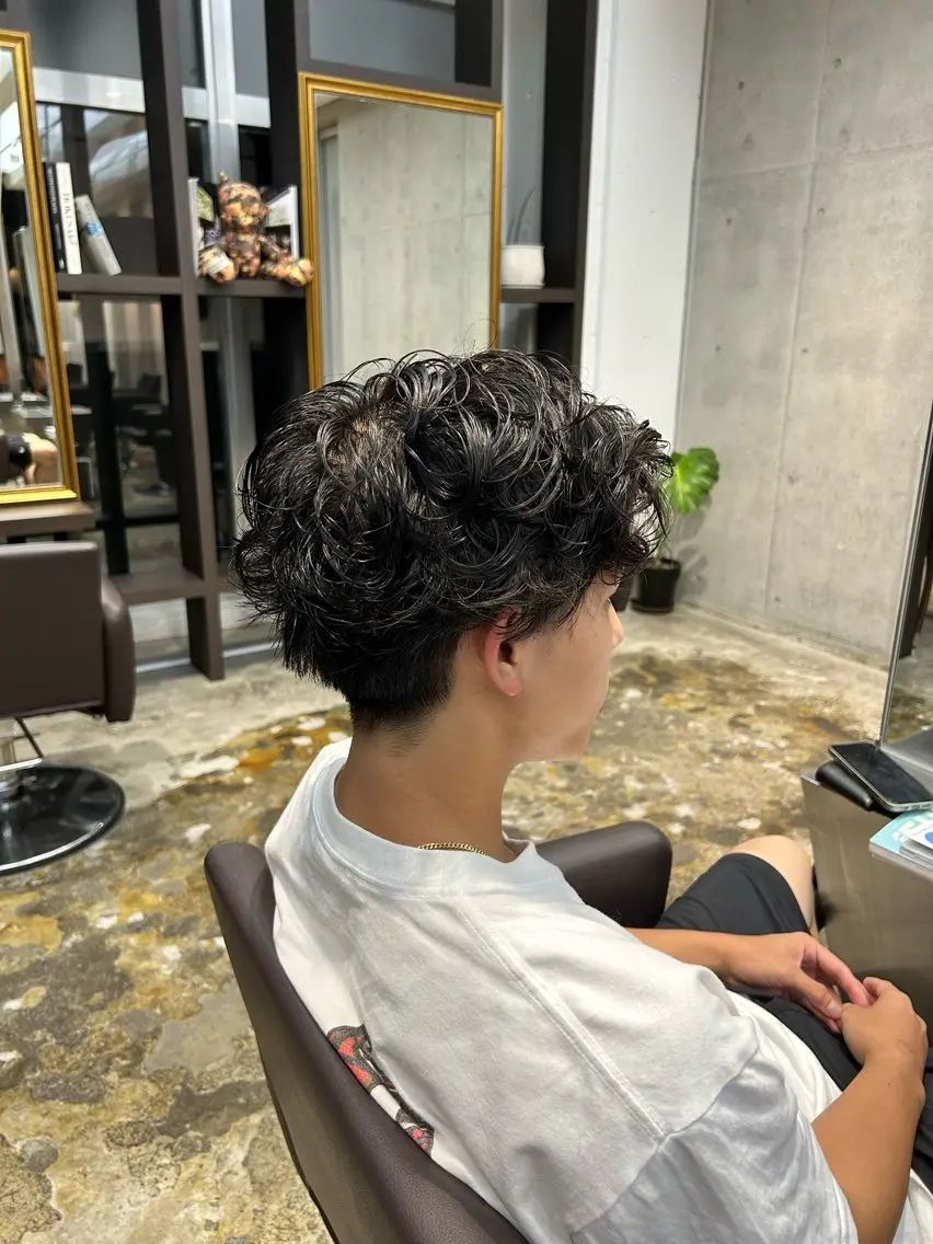 パーマ guzzle原宿 佐野将貴のヘアスタイル