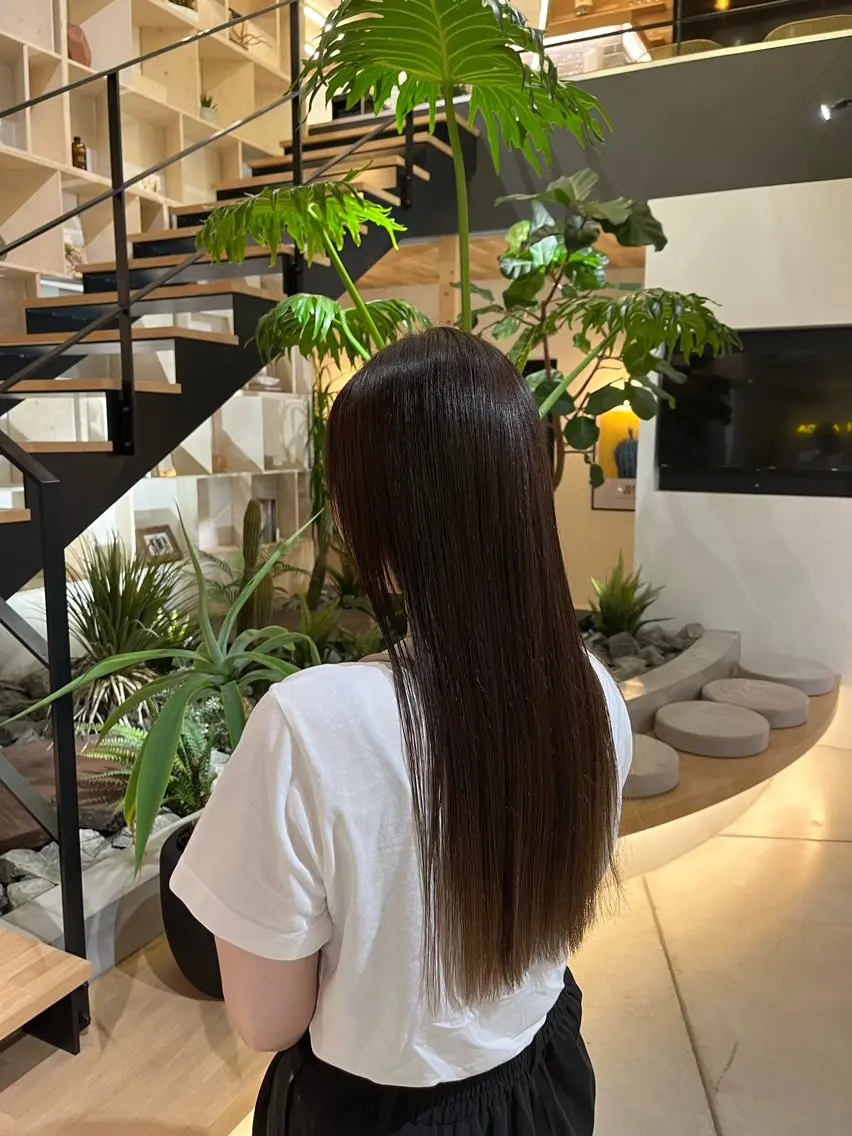 ロング ARAI YOSHITOのヘアスタイル