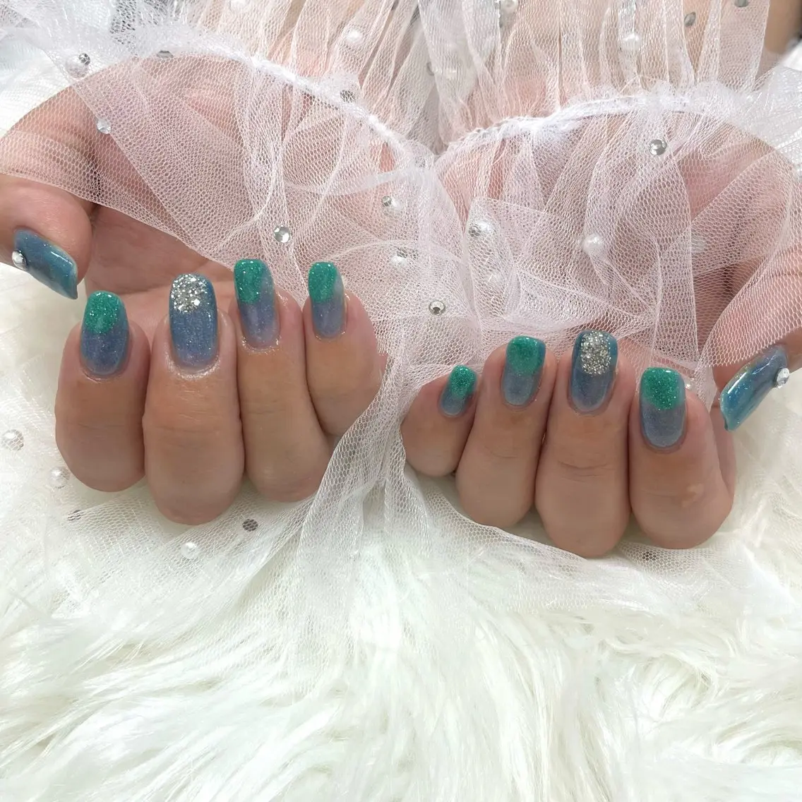 ネイル マグネットネイル ストーンネイル ハンドネイル SHINE nail salonのネイルデザイン