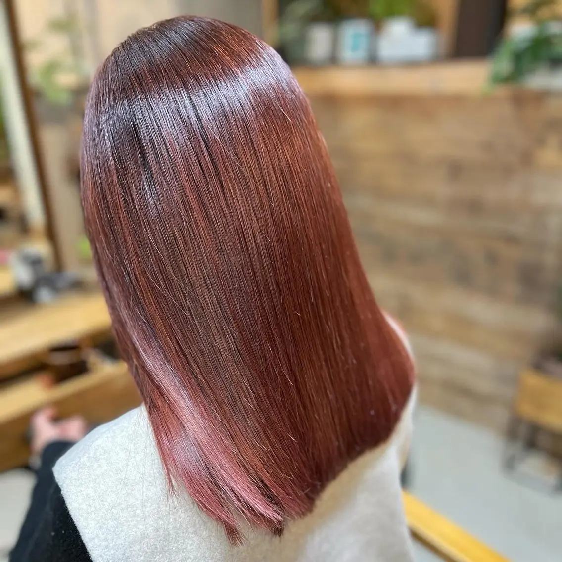セミロング カラー 髪質改善 トリートメント Loma ミレイのヘアスタイル