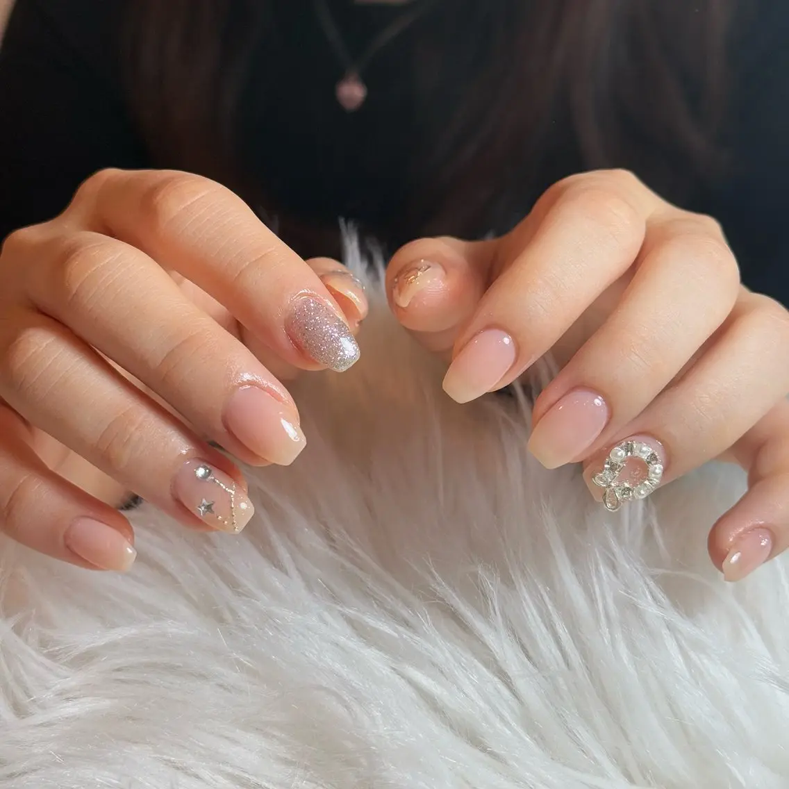 ネイル チークネイル フレンチネイル グラデーション キラキラネイル 韓国ネイル ハンドネイル Risa_ Nailのネイルデザイン