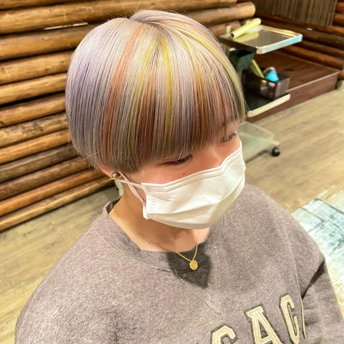 ショート カラー ゆう🫧 透明感/ハイトーンのヘアスタイル