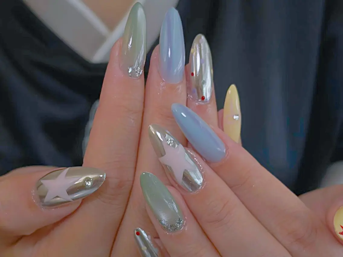 ネイル ハンドネイル lucky nail 歌舞伎町のネイルデザイン
