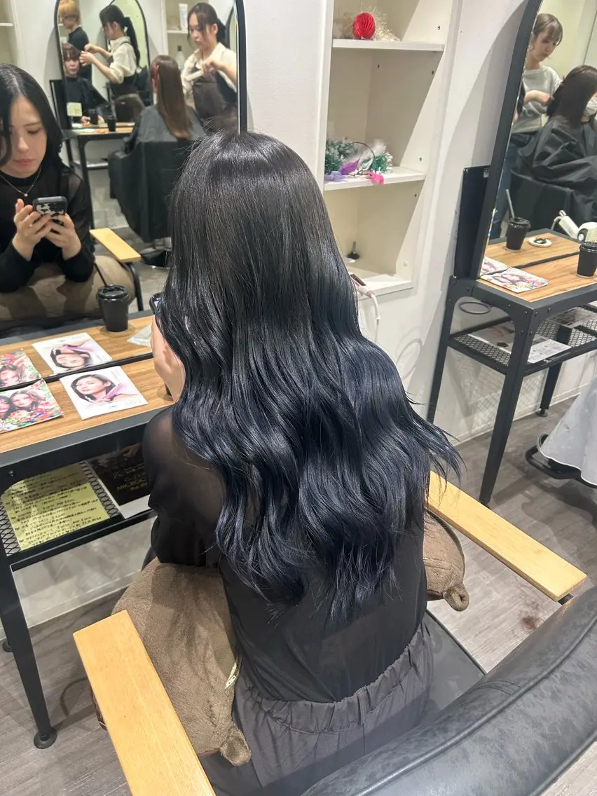 ロング カラー ヘアアレンジ 黒髪 ブルーカラー ブルーブラック cocotte 💟草間紫音💟のヘアスタイル